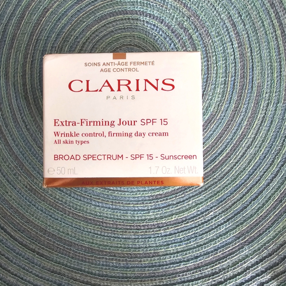 Clarins Extra-Firming & Smoothing Day Moisturizer, SPF 15